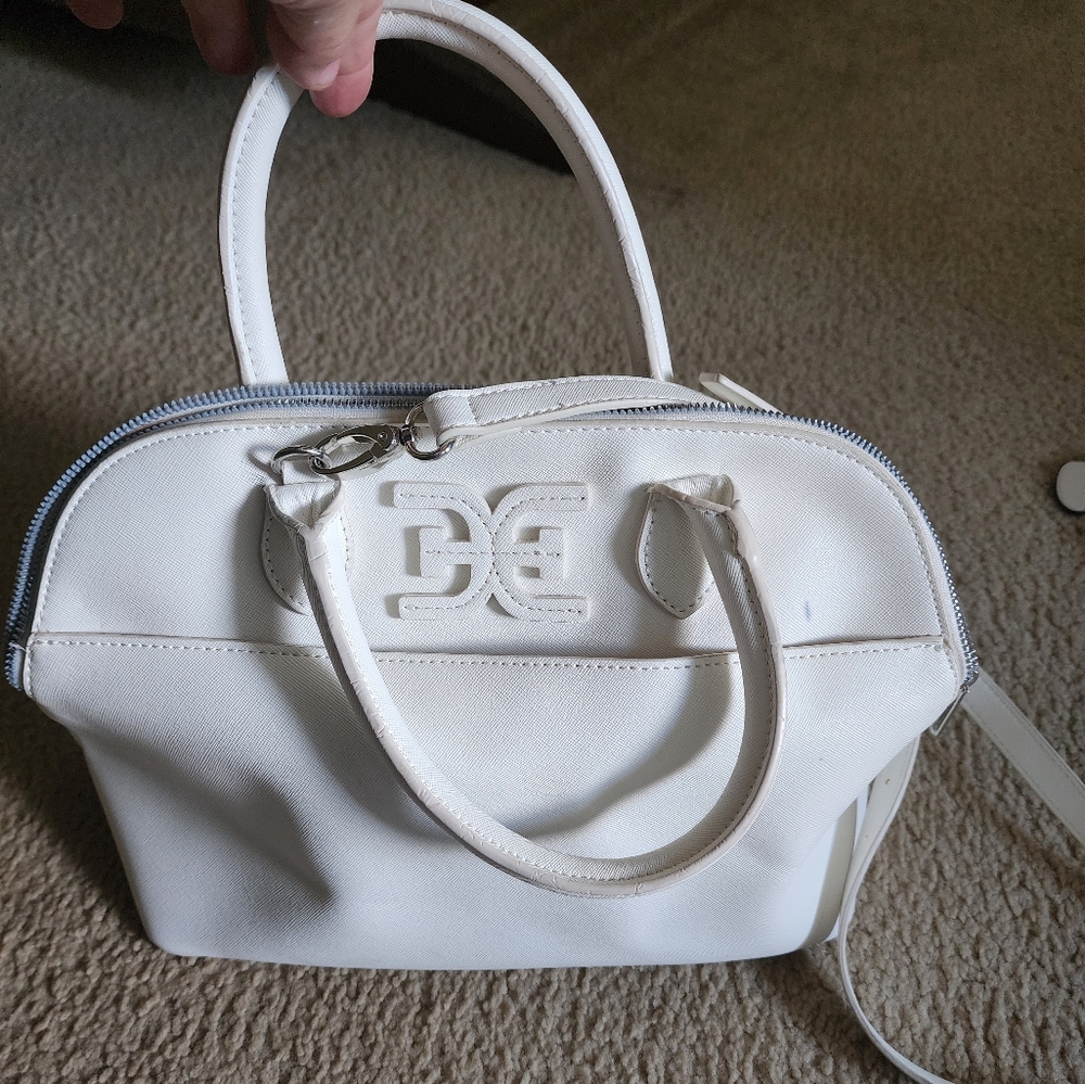 Elegant White Handbag
